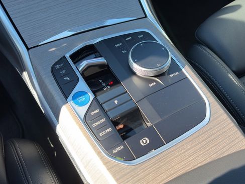 Used 2025 BMW i4 xDrive40i image 46