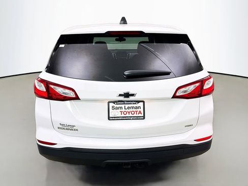 Used 2020 Chevrolet Equinox LS w/ LS Convenience Package image 6