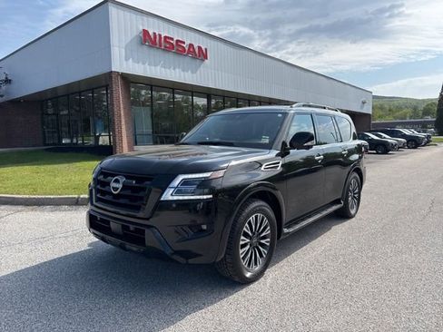 Used 2024 Nissan Armada SL w/ Midnight Edition Package AWD/4WD image 3