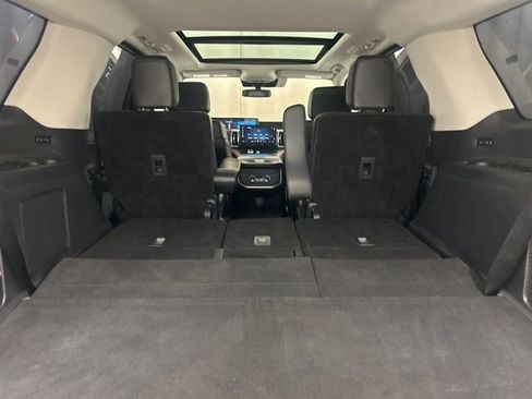 Used 2025 Ford Expedition Platinum AWD/4WD image 39