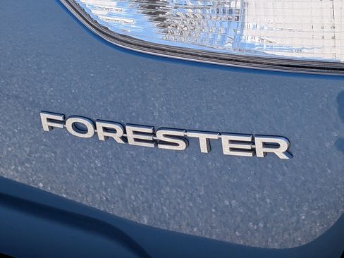 Used 2022 Subaru Forester Limited AWD/4WD image 9