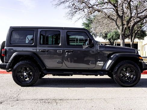 Used 2021 Jeep Wrangler Unlimited Sport image 4