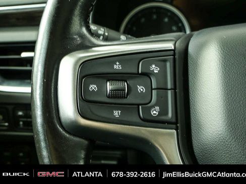 Used 2021 Chevrolet Suburban Z71 w/ Luxury Package image 11