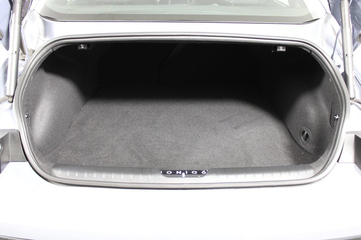 Used 2024 Hyundai Ioniq 6 SEL RWD image 26