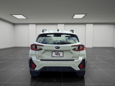 Certified 2024 Subaru Crosstrek 2.5i Limited w/ Crosstrek Mirror Package image 6