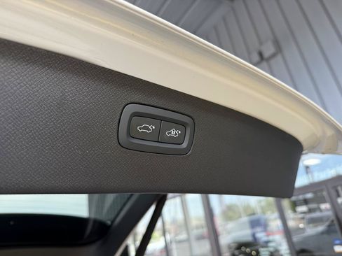 Used 2023 Volvo XC90 T8 Plus w/ Protection Package Premier AWD/4WD image 54