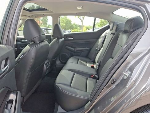 New 2025 Nissan Altima 2.5 SL image 8