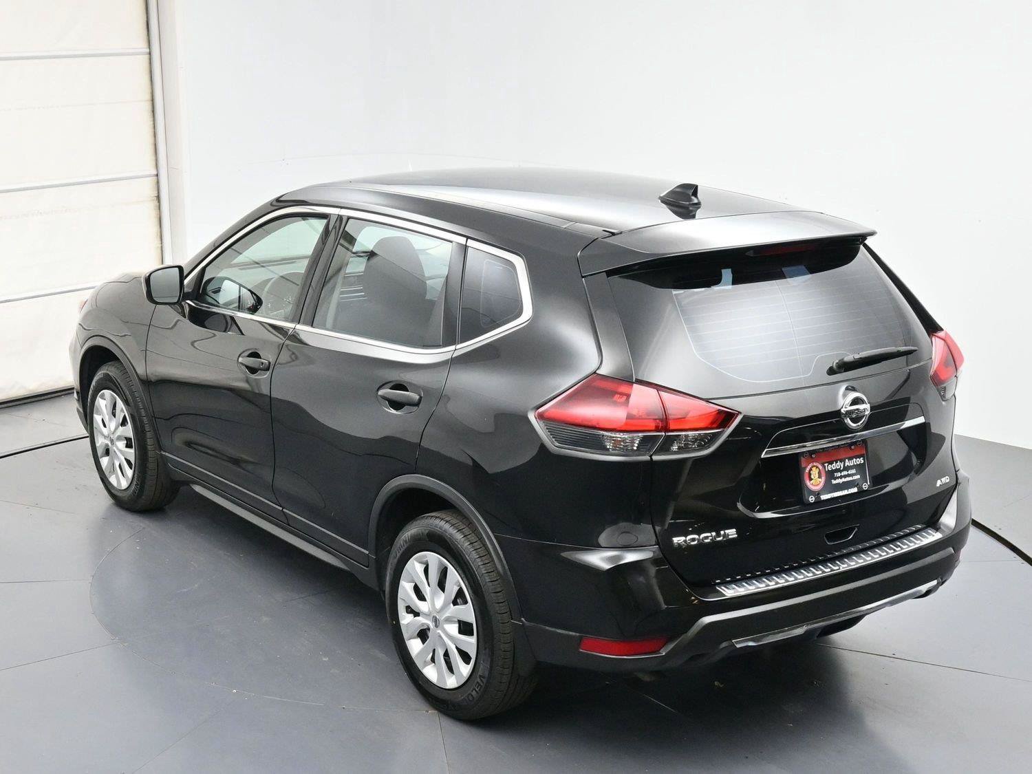 Used 2018 Nissan Rogue S AWD/4WD image 25