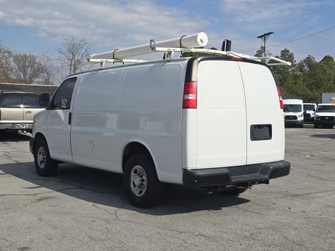 Used 2019 Chevrolet Express 2500 RWD 2500 135 w/ Communications Package image 3