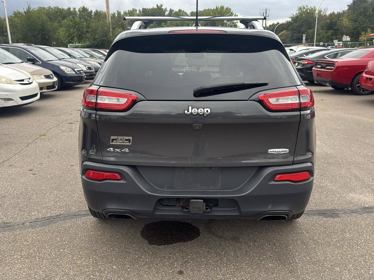 Used 2015 Jeep Cherokee Latitude w/ Cold Weather Group AWD/4WD image 6
