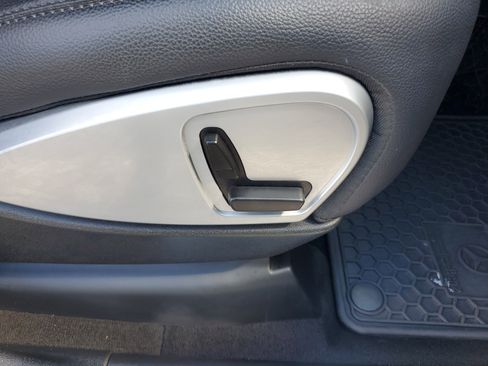 Used 2011 Mercedes-Benz ML 350 2WD image 39