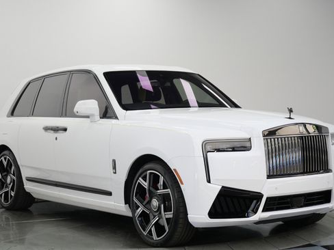 Used 2025 Rolls-Royce Cullinan Black Badge AWD/4WD image 62