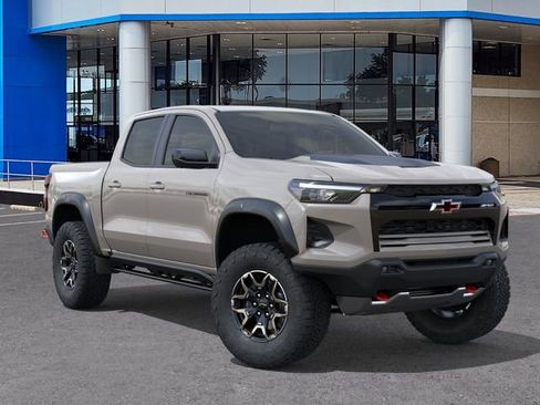 New 2026 Chevrolet Colorado ZR2 w/ Technology Package AWD/4WD image 7