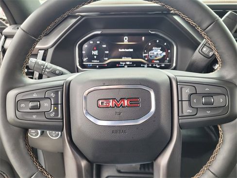 Used 2025 GMC Sierra 2500 AT4 w/ AT4 Premium Plus Package image 20