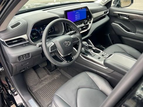 Used 2026 Toyota Highlander Limited AWD/4WD image 13