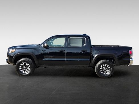Used 2020 Toyota Tacoma TRD Off-Road AWD/4WD image 8