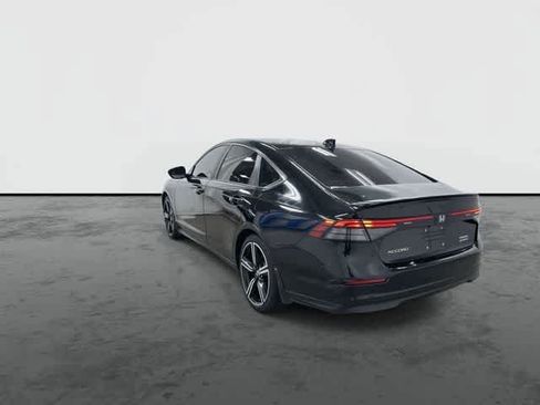 Used 2024 Honda Accord Sport image 2