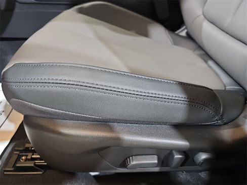 New 2026 Subaru Outback Premium image 27