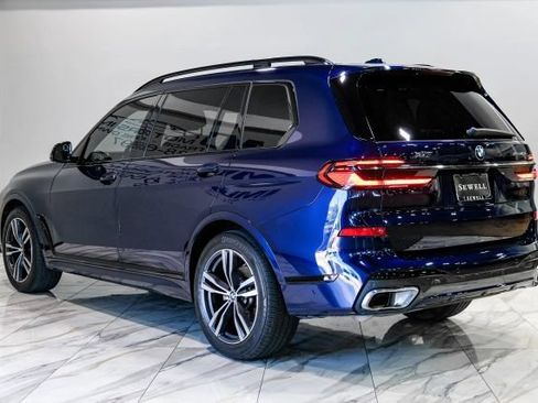 Used 2023 BMW X7 xDrive40i w/ M Sport Package AWD/4WD image 12