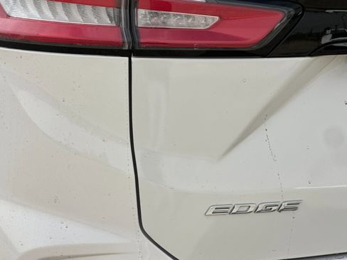 Certified 2019 Ford Edge ST w/ Equipment Group 401A image 27
