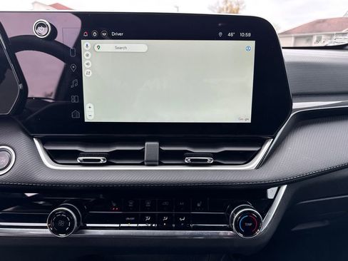 Certified 2025 Chevrolet Equinox LT image 28