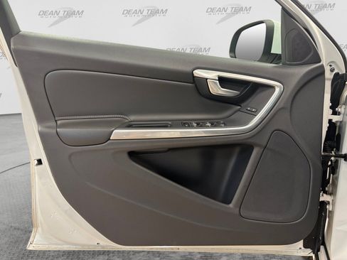 Used 2018 Volvo S60 T5 Inscription w/ Protection Package FWD image 13
