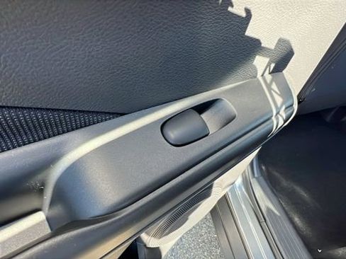 New 2025 Nissan Kicks Play S image 14