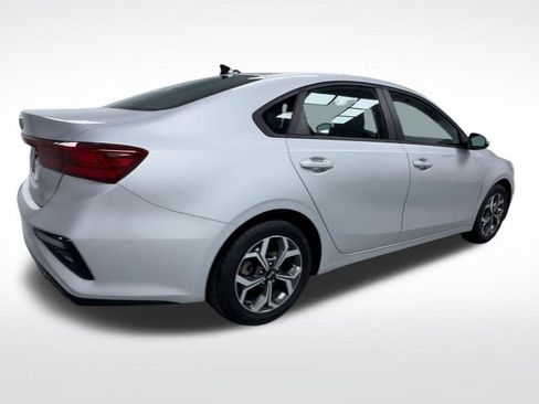 Used 2021 Kia Forte LXS FWD image 8