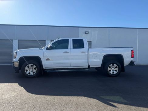 Used 2017 GMC Sierra 1500 SLE image 3