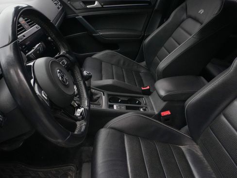 Used 2019 Volkswagen Golf 4-Door AWD/4WD image 9