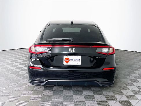 Used 2024 Honda Civic Sport image 9