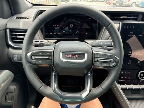 New 2026 GMC Terrain AT4 w/ Technology Package II AWD/4WD image 11
