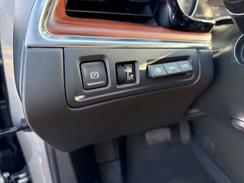 Certified 2025 Cadillac XT5 Premium Luxury w/ Technology Package image 19