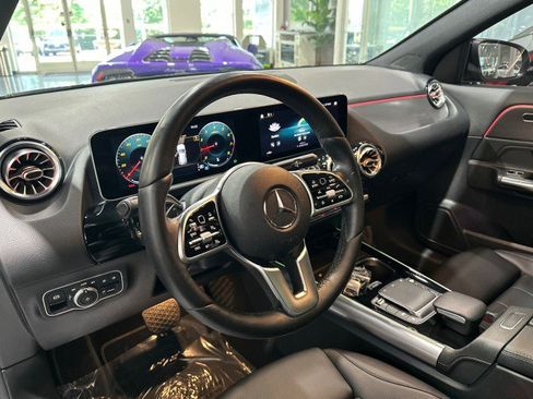 Used 2021 Mercedes-Benz GLA 250 4MATIC image 3