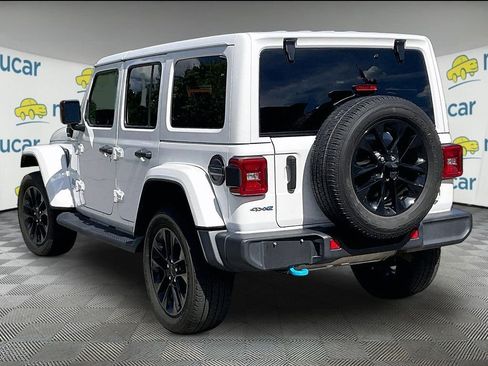 Used 2023 Jeep Wrangler Unlimited Sahara w/ Cold Weather Group AWD/4WD image 4