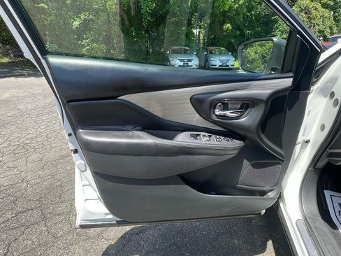 Used 2018 Nissan Murano S AWD/4WD image 15