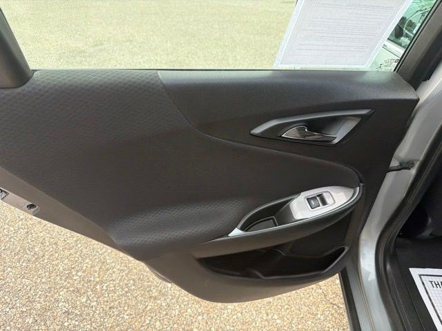 Used 2024 Chevrolet Malibu LT FWD image 15