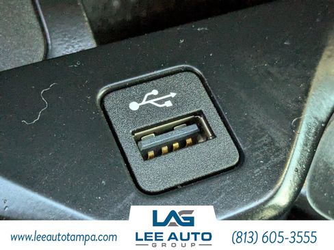 Used 2020 BMW X5 M50i w/ Premium Package image 24