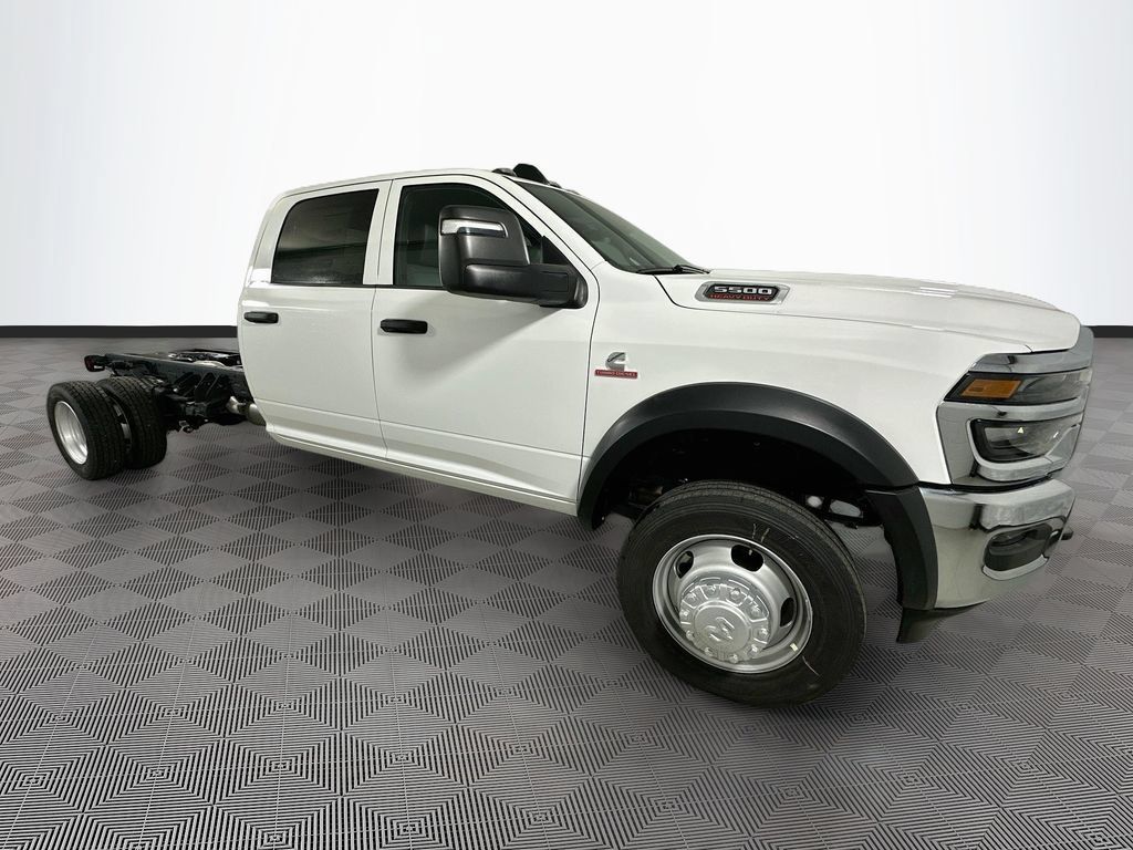 New 2026 RAM 5500 Tradesman w/ Chrome Appearance Group AWD/4WD image 3