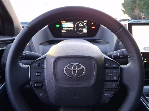 Certified 2025 Toyota bZ4X FWD image 19