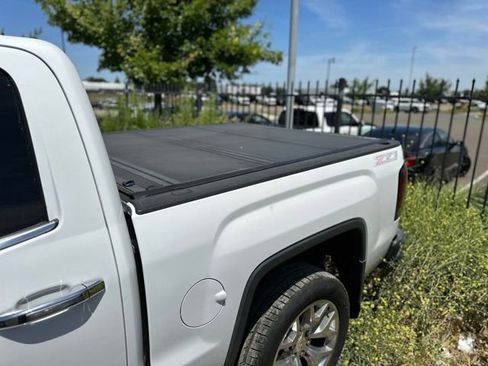 Used 2017 GMC Sierra 1500 SLT AWD/4WD image 5