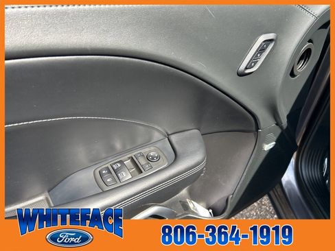 Used 2022 Dodge Challenger SXT w/ Plus Package image 11