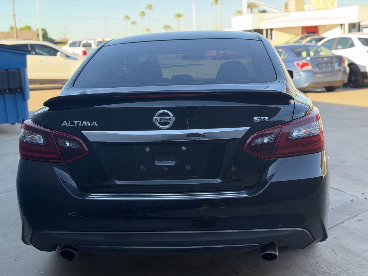 Used 2017 Nissan Altima 2.5 SR w/ Midnight Edition Package FWD image 7