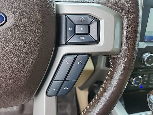 Used 2018 Ford F150 Lariat w/ FX4 Off-Road Package AWD/4WD image 13
