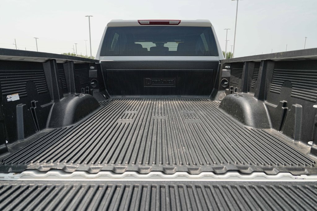 Used 2025 Chevrolet Silverado 2500 LT w/ Convenience Package AWD/4WD image 16