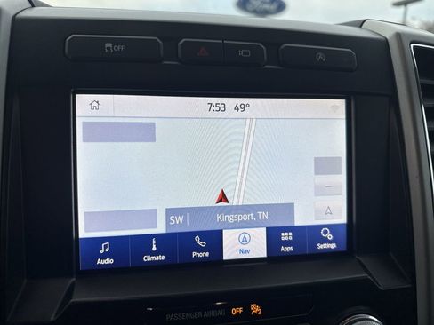 Used 2019 Ford F150 Lariat w/ Equipment Group 502A Luxury AWD/4WD image 15