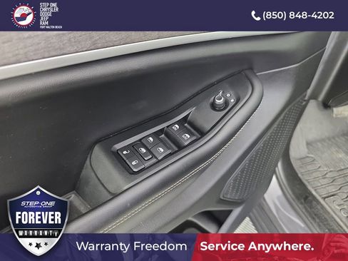 Used 2023 Jeep Grand Cherokee Limited RWD image 16