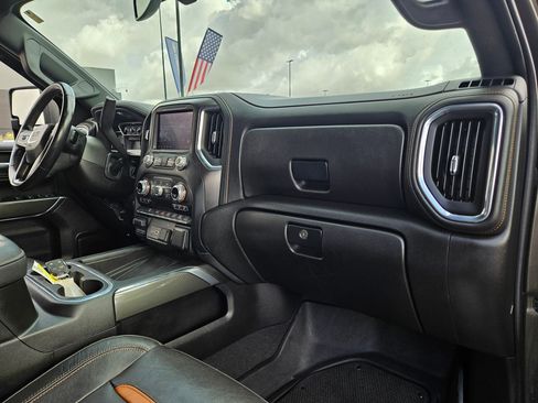 Used 2023 GMC Sierra 2500 AT4 w/ Gooseneck/5TH Wheel Package image 19