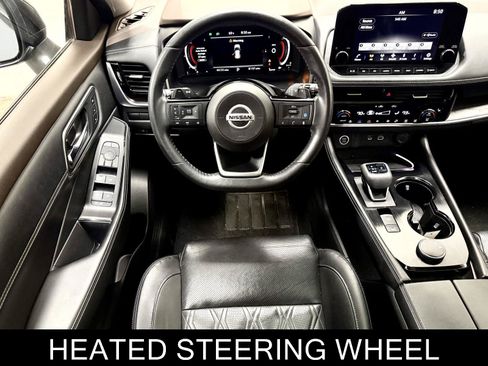 Used 2021 Nissan Rogue Platinum AWD/4WD image 2