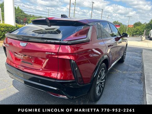 Used 2024 Cadillac Lyriq Sport w/ LPO, Floor Liner Package AWD/4WD image 7
